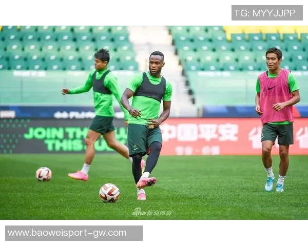 北京国安海口冬训首场队内教学赛圆满举行全队积极备战新赛季 北京国安海口冬训首场队内教学赛圆满举行全队积极备战新赛季